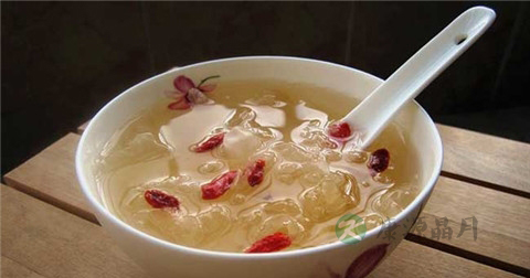 感冒可以吃银耳吗 感冒可以吃银耳吗