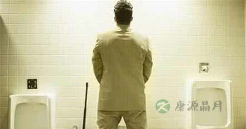 男性初期尿结石的症状