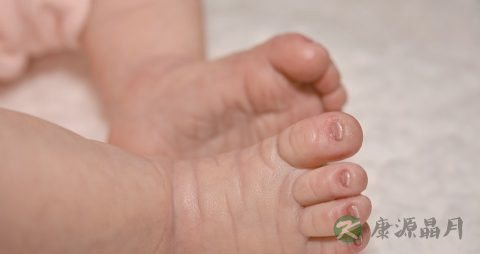 婴儿睡觉轻是怎么回事 婴儿睡觉轻是怎么回事
