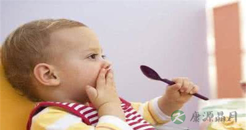 婴幼儿每天补多少钙 婴幼儿每天补多少钙