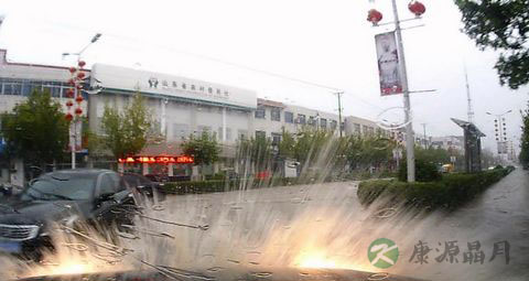 暴雨天开车18大注意事项 暴雨天开车18大注意事项