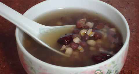 夏季祛湿排毒汤粥大全 夏季祛湿排毒汤粥大全