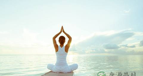 疏肝解郁的瑜伽动作