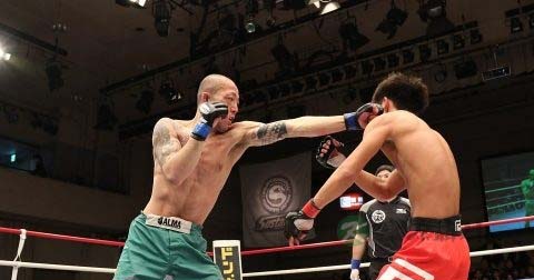 跆拳道横踢与散打鞭腿的区别 跆拳道横踢与散打鞭腿的区别