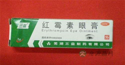 红霉素眼膏怎么涂 红霉素眼膏怎么涂