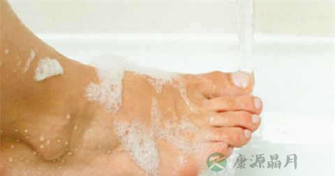 热水烧伤怎么紧急处理 热水烧伤怎么紧急处理