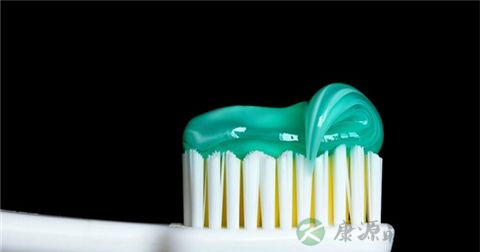 含氟牙膏的危害 含氟牙膏的危害