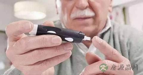 婴儿测血糖方法