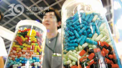 男性非淋菌性尿道炎该怎么吃药? 男性非淋菌性尿道炎该怎么吃药?