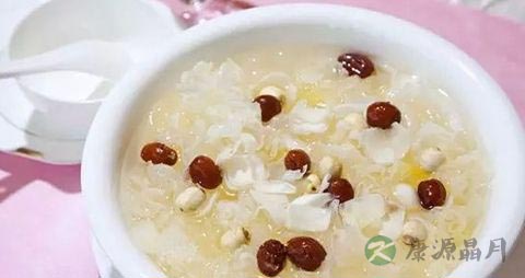 绝经后皮肤干燥吃什么 绝经后皮肤干燥吃什么