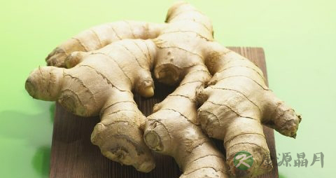 生姜去除老年斑的方法