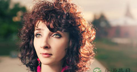 老年人学钢琴的好处