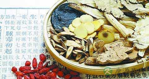 头皮屑多吃什么药 头皮屑多吃什么药