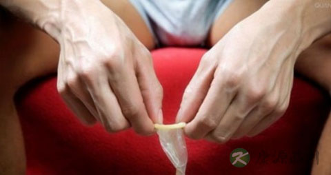 男性正确使用避孕套_男性如何使用避孕套 男性正确使用避孕套_男性如何使用避孕套