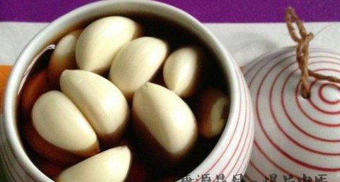 腌腊八蒜的做法 腌腊八蒜的做法