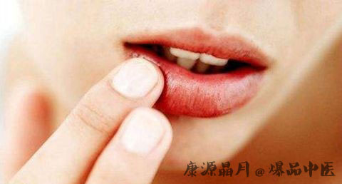 冬至嘴唇干燥脱皮怎么办 冬至嘴唇干燥脱皮怎么办