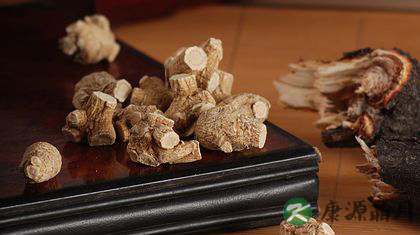 夏天用什么泡水喝好 夏天用什么泡水喝好