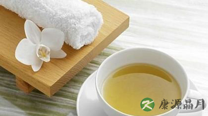 秋季干燥嗓子疼怎么办 秋季干燥嗓子疼怎么办