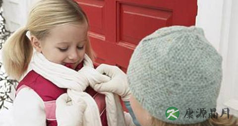 小孩该如何穿衣服保暖 小孩该如何穿衣服保暖