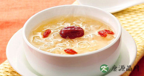 冬季吃银耳红枣好吗 冬季吃银耳红枣好吗