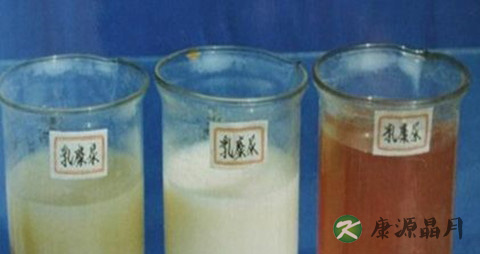 宝宝小便白怎么回事 宝宝小便白怎么回事
