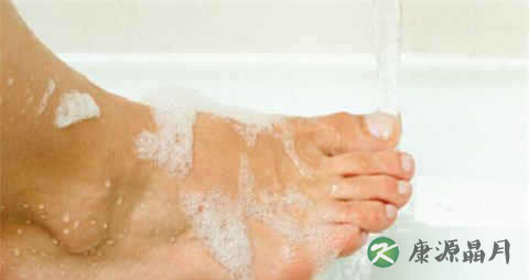 水泡型脚气的症状 水泡型脚气的症状