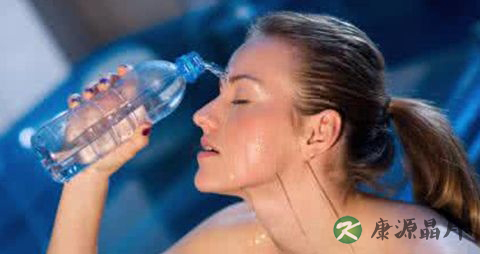 快速去除红血丝的方法 快速去除红血丝的方法