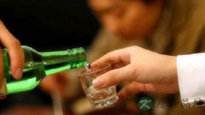 酒的功效与作用_酒的药用价值 酒的功效与作用_酒的药用价值
