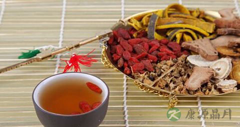 喝中药可以吃桂圆吗 喝中药可以吃桂圆吗