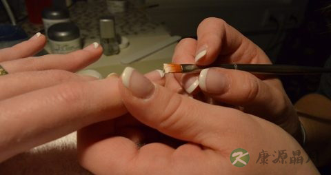 凤仙花如何治灰指甲 凤仙花如何治灰指甲