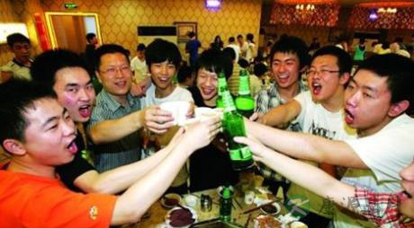 提醒!喝酒应酬的人不能点四菜 提醒!喝酒应酬的人不能点四菜