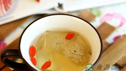 夏季上火喝什么?10款凉茶适合体寒女性 夏季上火喝什么?10款凉茶适合体寒女性