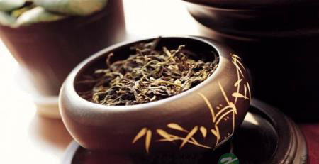 五步审评茶叶好坏