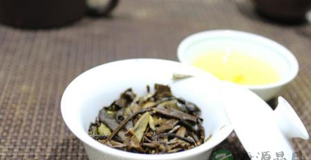白茶可预防脑血管疾病 白茶可预防脑血管疾病