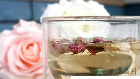 玫瑰茉莉花茶帮你在夏日活血美肌降火气