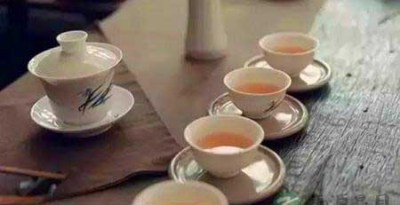 每天饮五杯茶美容 健康似神仙 每天饮五杯茶美容 健康似神仙