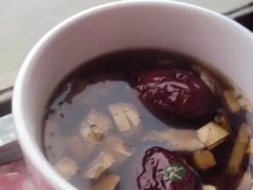 喝姜枣茶最好的时候到了:体内病气扫光光 喝姜枣茶最好的时候到了:体内病气扫光光