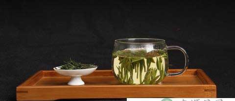 通宵熬夜喝绿茶保护视力 通宵熬夜喝绿茶保护视力