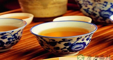 喝茶需掌握时间 上午来杯红茶, 补水降血压 喝茶需掌握时间 上午来杯红茶, 补水降血压