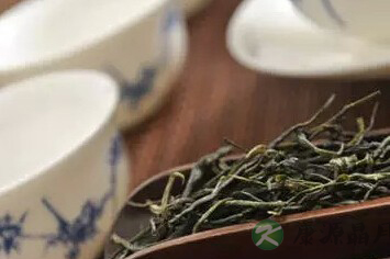 美女精心挑选的超级搭配,绝对不能错过! 美女精心挑选的超级搭配,绝对不能错过!