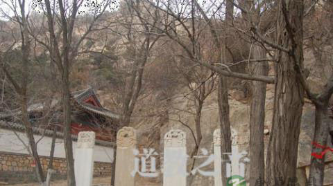 假日短途观光日盛 记者带你游道教名山 假日短途观光日盛 记者带你游道教名山