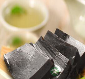 阴虚体质适合吃什么 多吃鸭血蜂蜜滋阴润燥 阴虚体质适合吃什么 多吃鸭血蜂蜜滋阴润燥