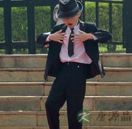 律动感十足的机械舞 如何练习好机械舞? 律动感十足的机械舞 如何练习好机械舞?