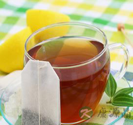 秋季喝红茶的好处 暖体抗寒预防感冒 秋季喝红茶的好处 暖体抗寒预防感冒
