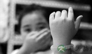 几十个孩子摸它后住进医院!这个东西其实有毒 几十个孩子摸它后住进医院!这个东西其实有毒