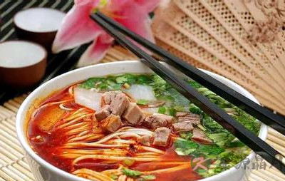 一碗牛肉面害了一个孩子 警醒亿万父母! 一碗牛肉面害了一个孩子 警醒亿万父母!