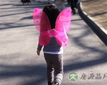 李亚鹏封闭李嫣账号 自信天使是如何炼成的? 李亚鹏封闭李嫣账号 自信天使是如何炼成的?