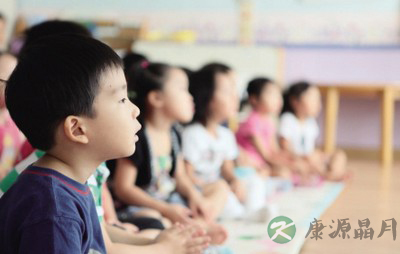 在日本培养一个孩子要花多少钱? 在日本培养一个孩子要花多少钱?