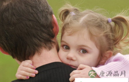 孩子这个年龄上幼儿园危害多,许多父母却在犯错 孩子这个年龄上幼儿园危害多,许多父母却在犯错