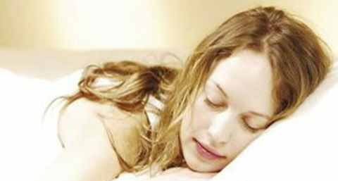 如何睡眠才能护肤 如何睡眠才能护肤
